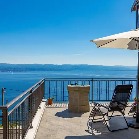 Apartment 1 Bedroom Awesome In
