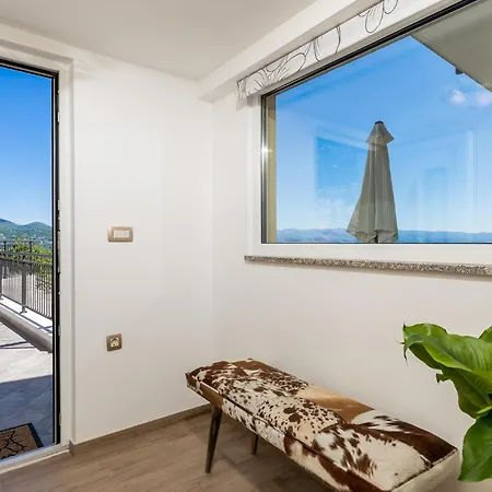 1 Bedroom Awesome In Apartment *